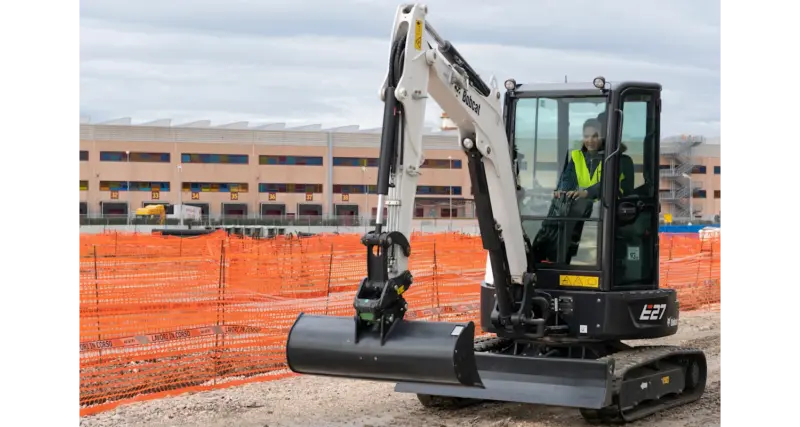 E27 Mini Excavator - Image 2