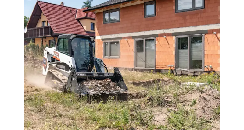 T450 Compact Track Loaders - Image 2