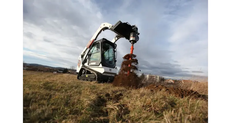 T450 Compact Track Loaders - Image 3