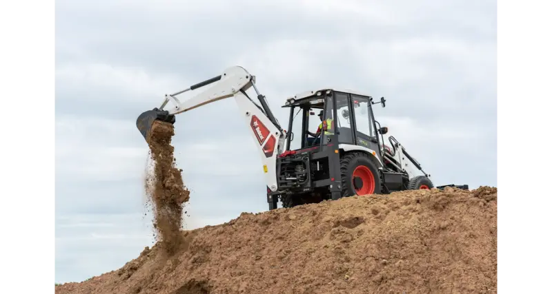 B900 Backhoe Loader - Image 5
